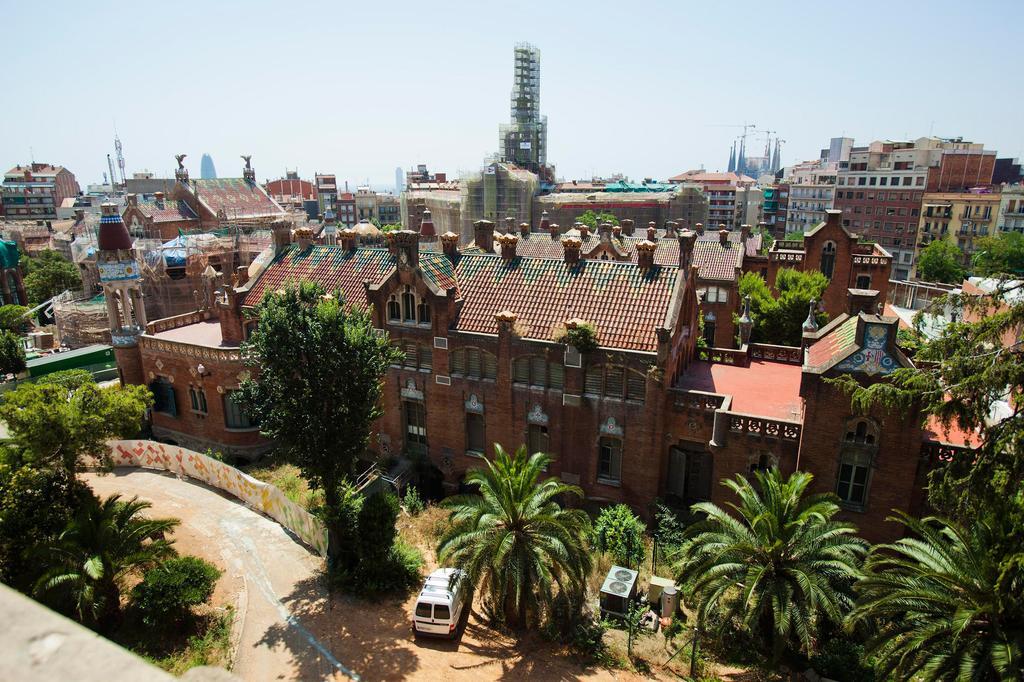 Sunny Penthouse in Sagrada Familia Apartment Barcelona Bagian luar foto