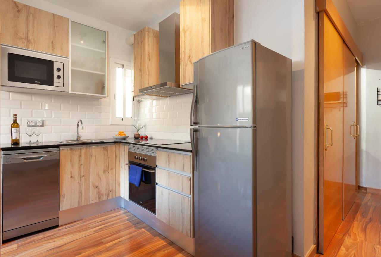 Sunny Penthouse in Sagrada Familia Apartment Barcelona Bagian luar foto