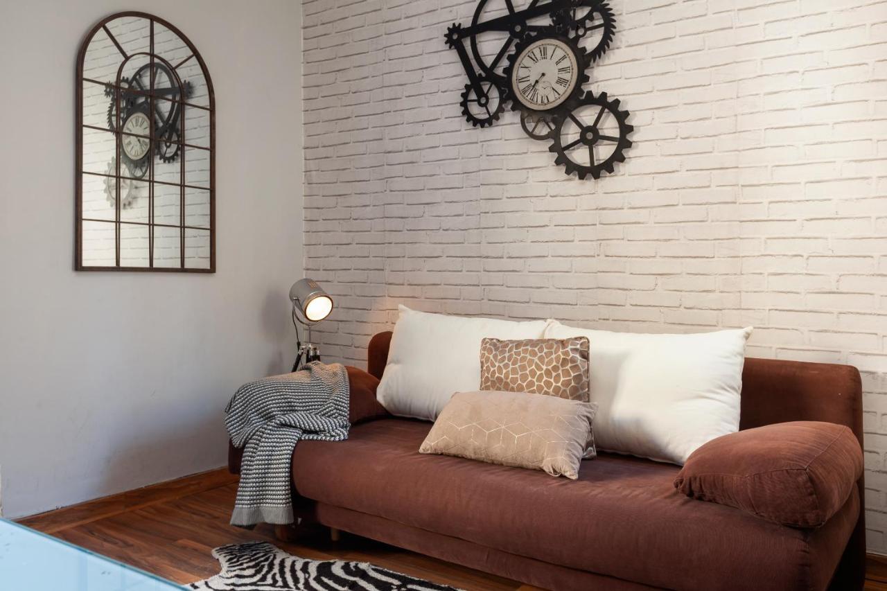 Sunny Penthouse in Sagrada Familia Apartment Barcelona Bagian luar foto